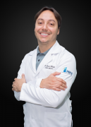 Dr. Lucas Thiago Clínica Médica